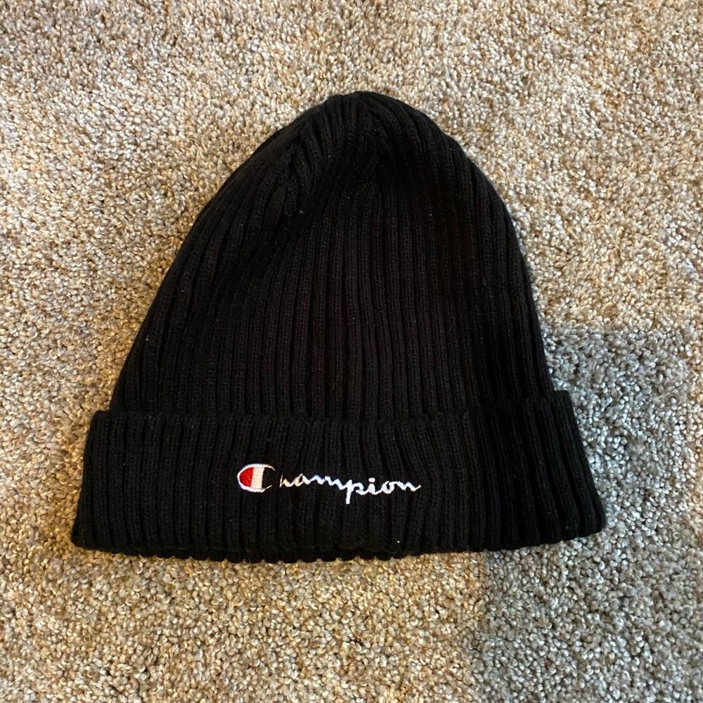 black champion beanie